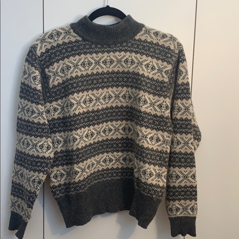 Liz Claiborne vintage warm pattern sweater